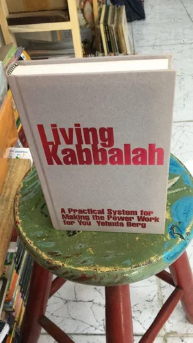 americanbookwarehouse8-3078044